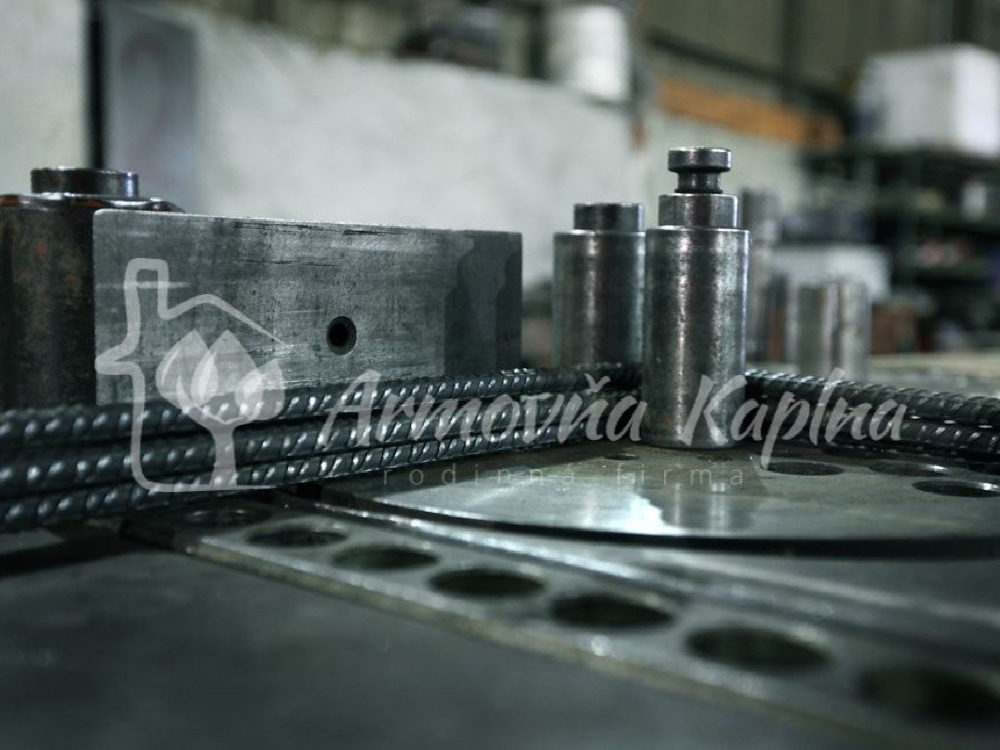 Armovňa Pezinok - Strihanie a ohýbanie betonárskej ocele podľa požiadaviek zákazníka