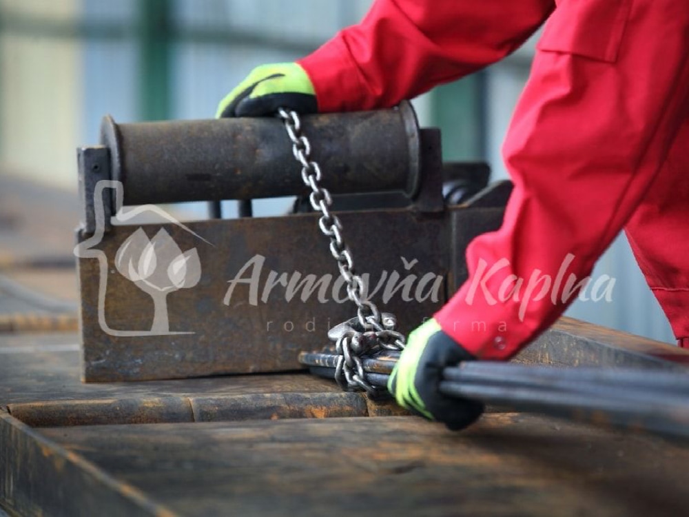 Armovňa Pezinok - Strihanie a ohýbanie betonárskej ocele podľa požiadaviek zákazníka