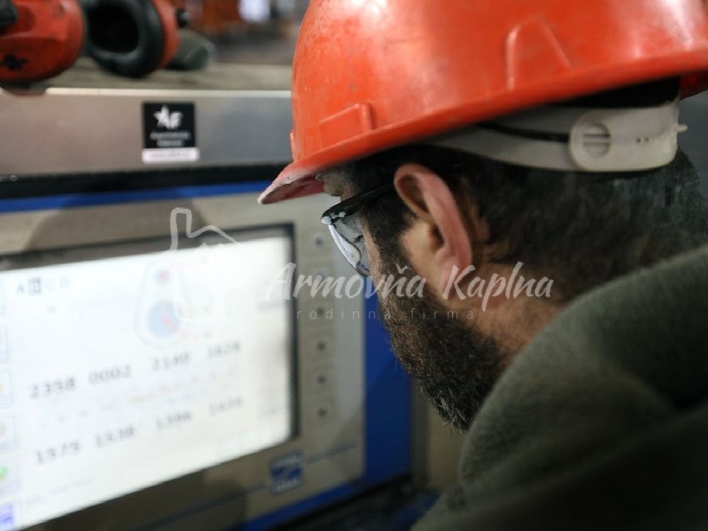 Armovňa Pezinok - Strihanie a ohýbanie betonárskej ocele podľa požiadaviek zákazníka