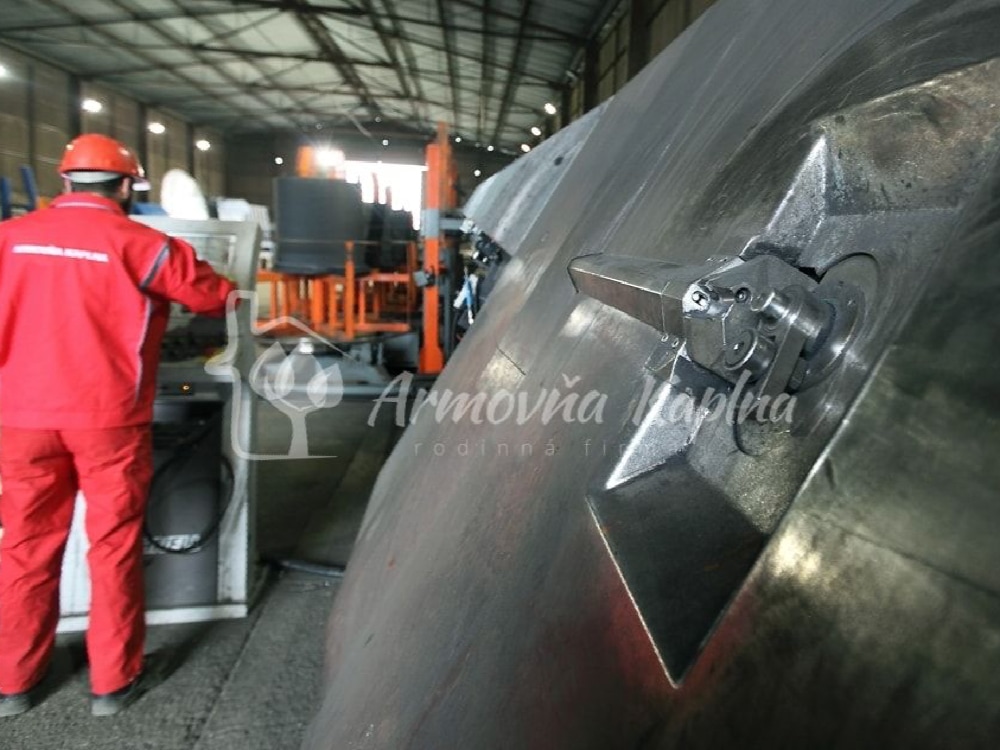 Armovňa Pezinok - Strihanie a ohýbanie betonárskej ocele podľa požiadaviek zákazníka